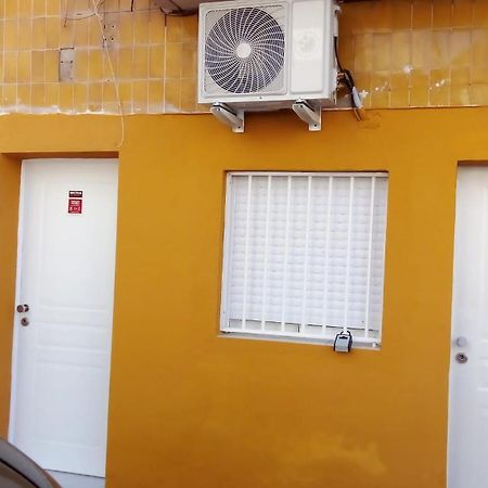 Estudio Encantador Cerca Del Carrefour Rosaleda 1 马拉加 外观 照片