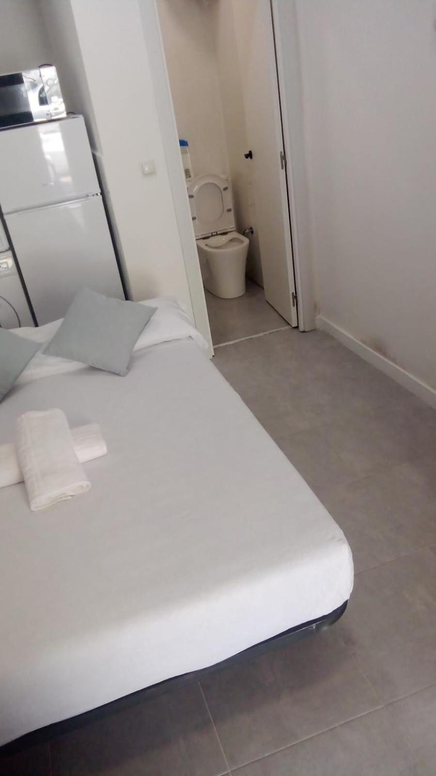 Estudio Encantador Cerca Del Carrefour Rosaleda 1 马拉加 客房 照片