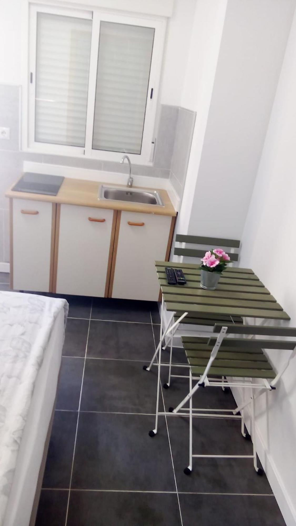 Estudio Encantador Cerca Del Carrefour Rosaleda 1 马拉加 外观 照片