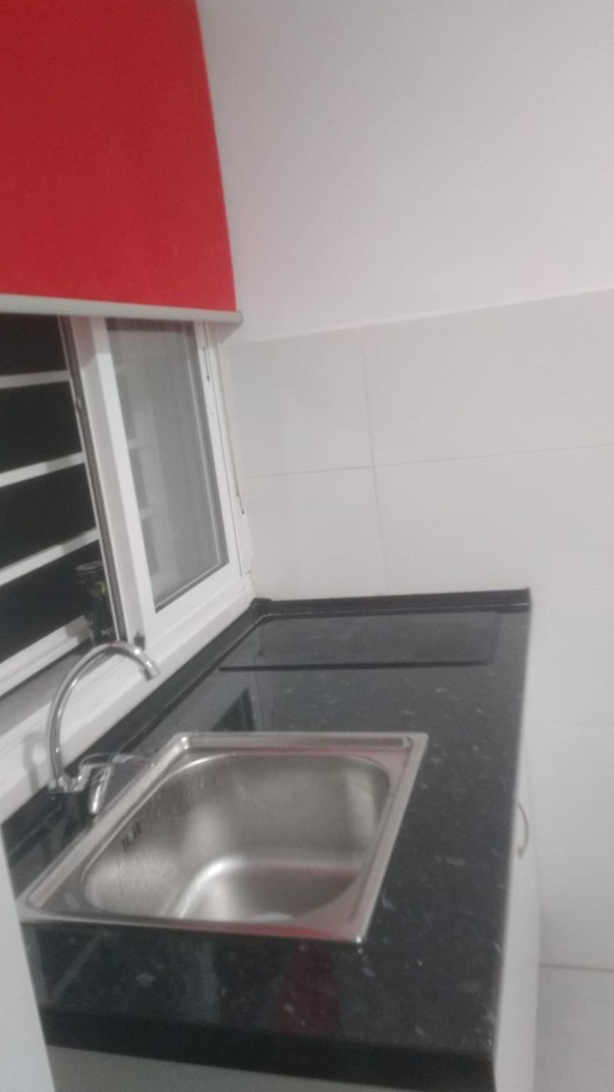 Estudio Encantador Cerca Del Carrefour Rosaleda 1 马拉加 外观 照片